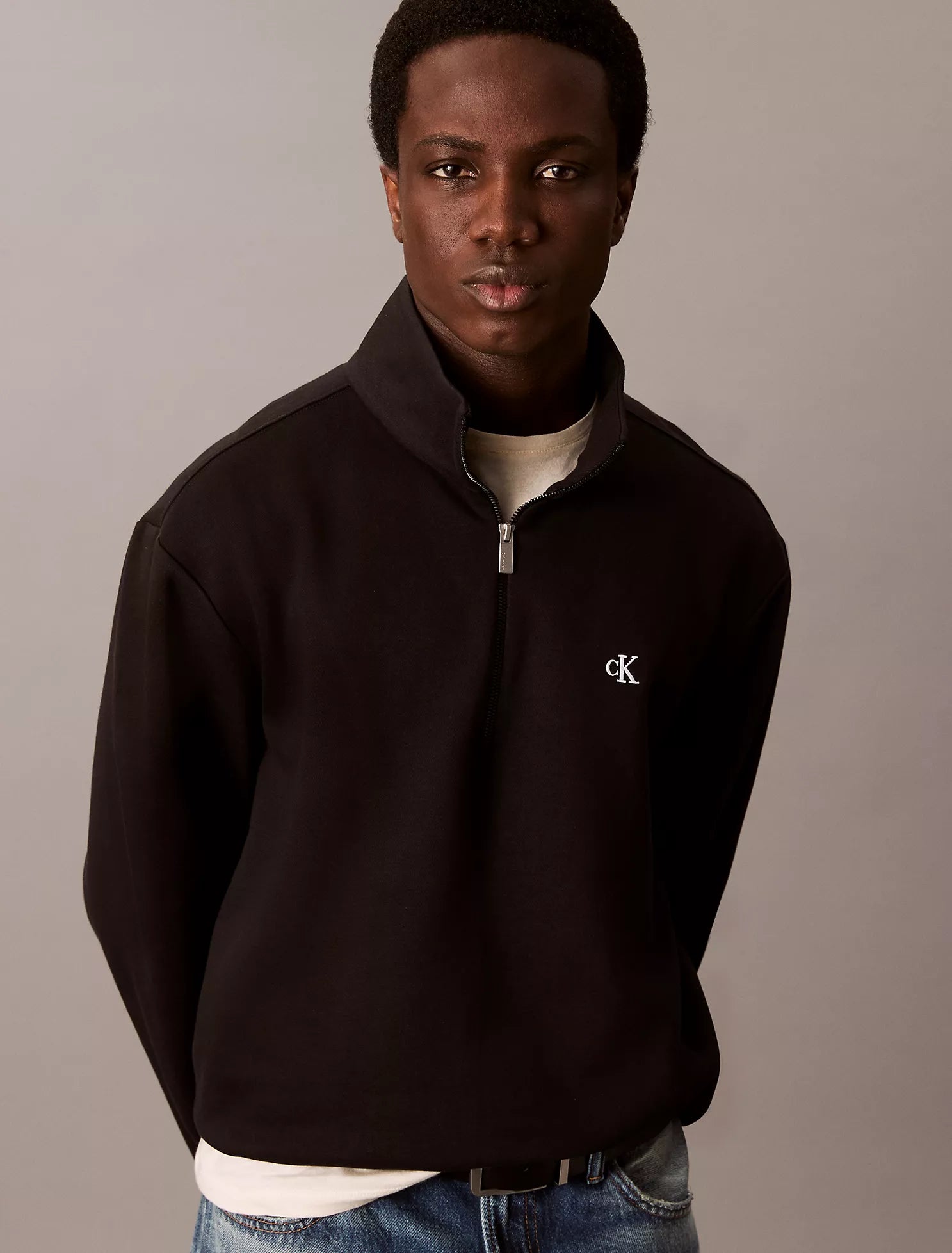 Sudadera polar con cremallera de un cuarto y logotipo de archivo