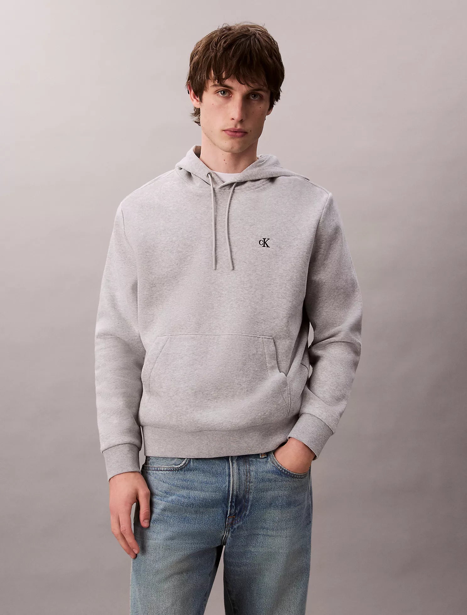 Sudadera con capucha de polar con el logotipo del archivo