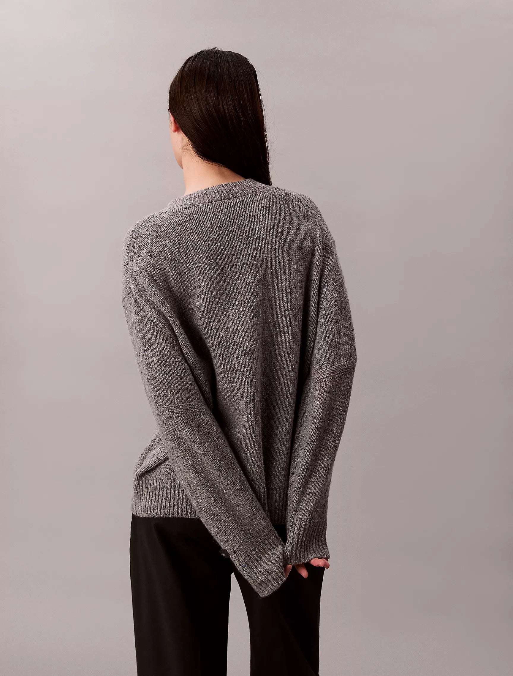 Chunky Relaxed V-Neck Sweater – Cozy Merino Wool Blend