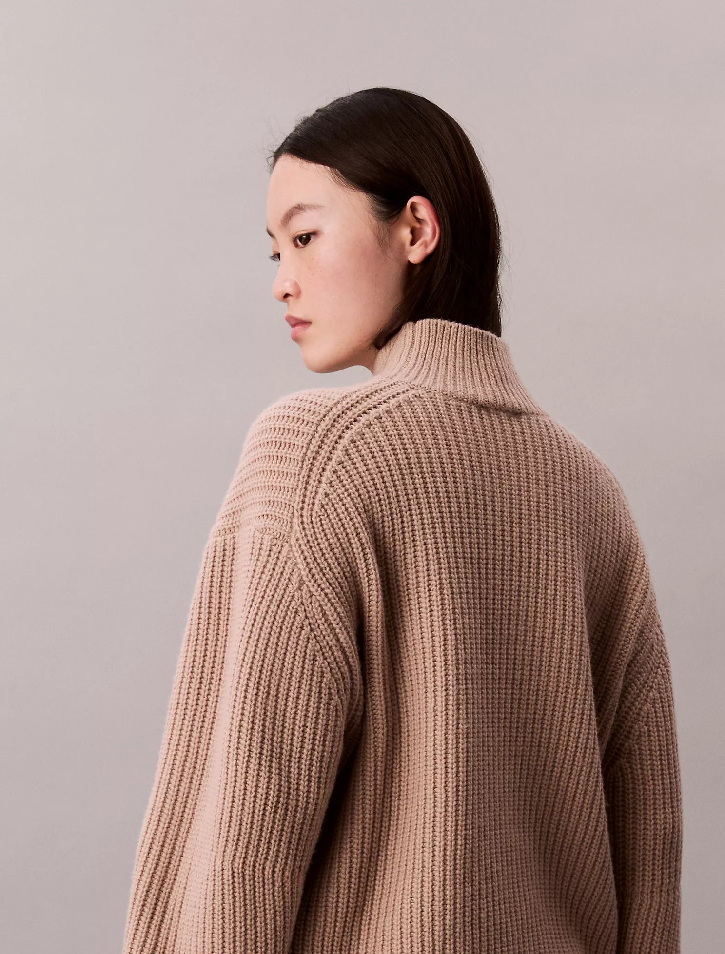 Ribbed Chunky Relaxed Turtleneck Sweater