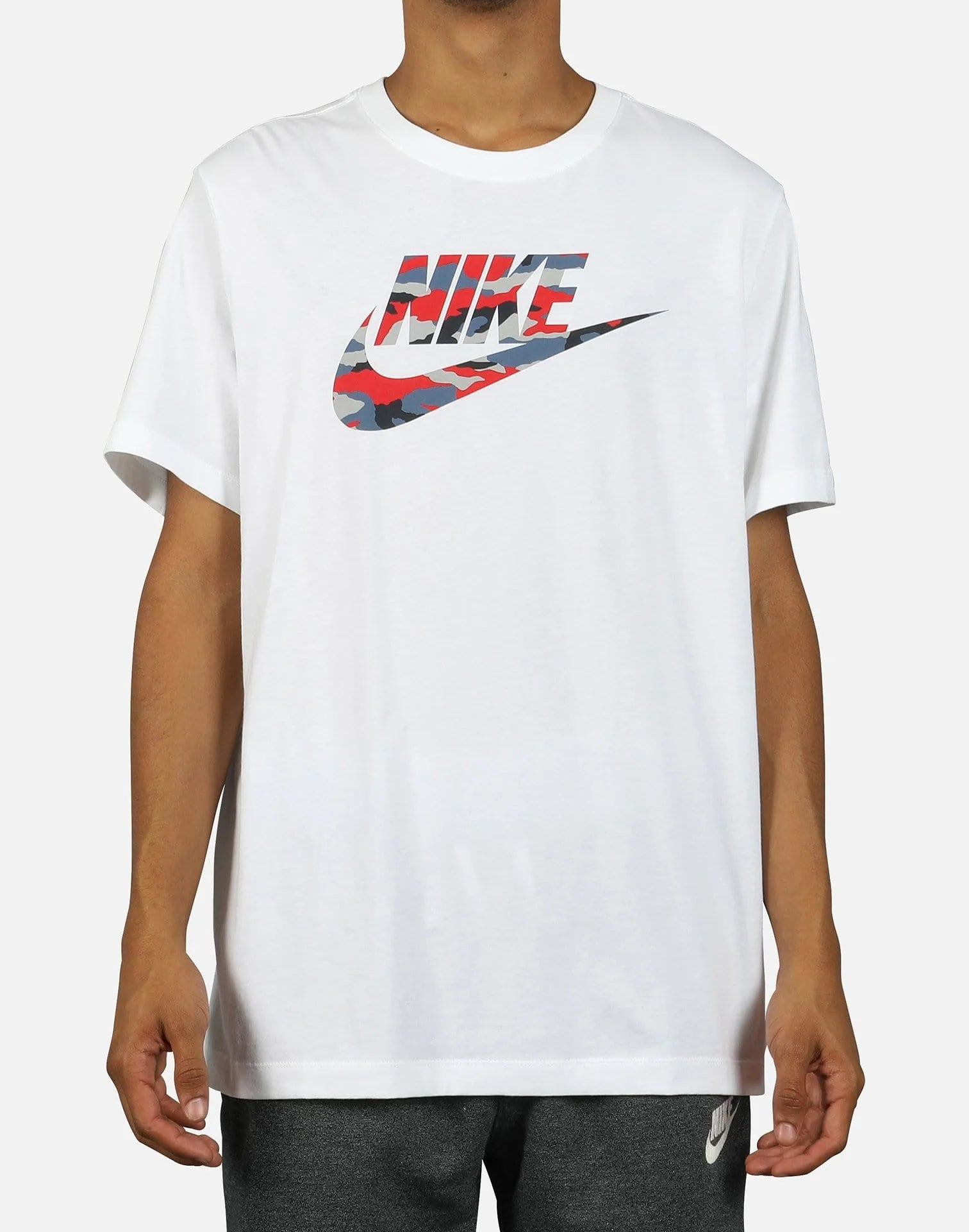  Nike Men T-shirt