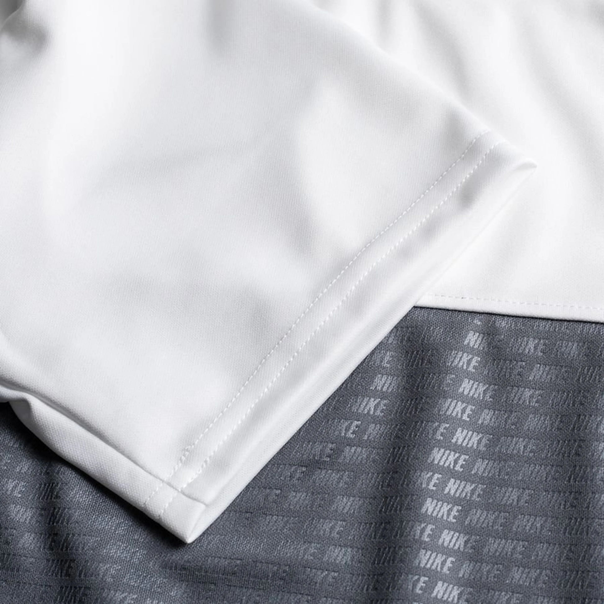 Nike Men T-shirt 