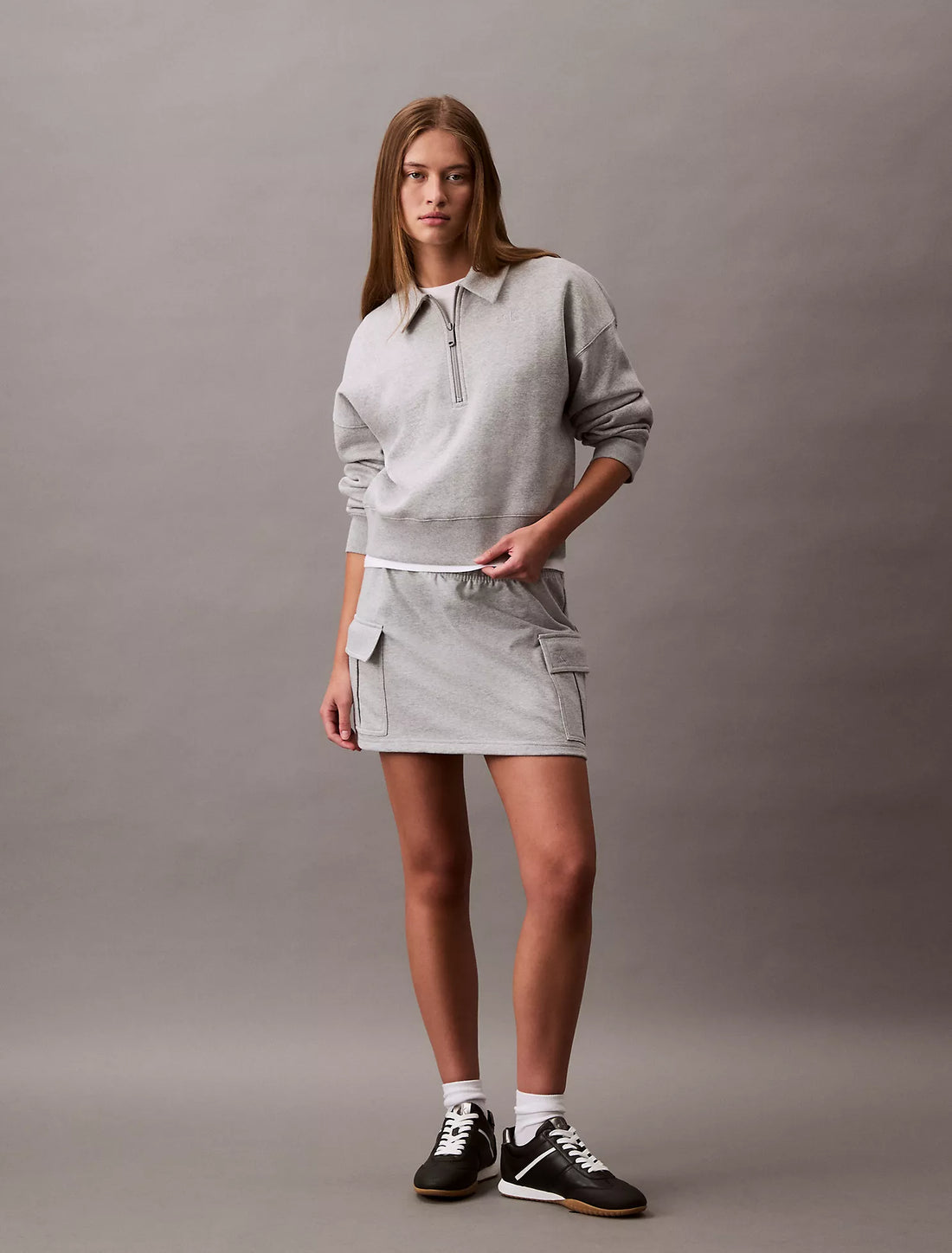 Women’s Pullover Zip Sweatshirt
